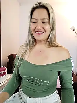 valeriahunter1 online show from 01/03/25, 10:29