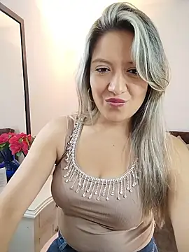 valeriahunter1 online show from 01/17/26, 11:19