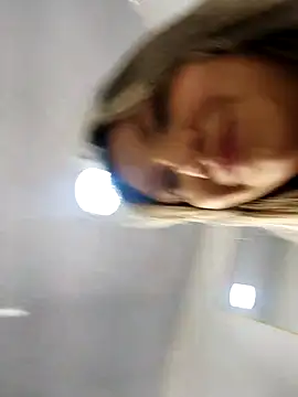 valeriahunter1 online show from 02/18/26, 10:39