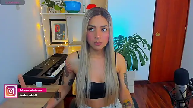 Yeriawaddell  online show from 12/30/24, 05:34