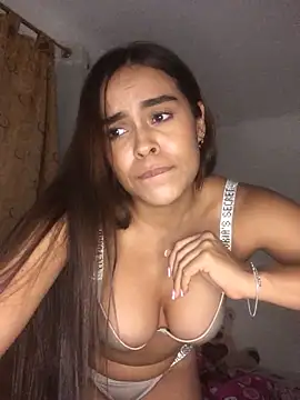 JuanaSimons online show from 10/04/25, 02:09