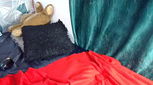 Candiey001 online show from 02/25/25, 10:18