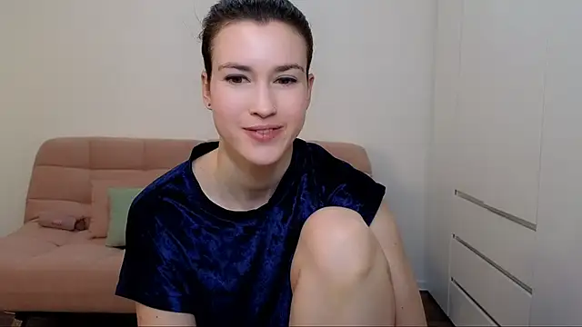 Snapshot of AliciaNewell chatting on 12/28/24, 06:39 AliciaNewell online show from 12/28/24, 06:39