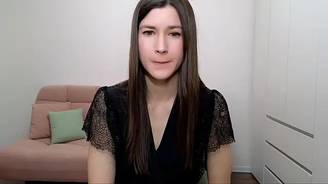Snapshot of AliciaNewell chatting on 02/11/25, 09:42 AliciaNewell online show from 02/11/25, 09:42