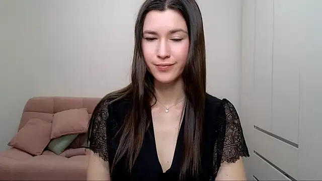 Snapshot of AliciaNewell chatting on 02/14/25, 08:21 AliciaNewell online show from 02/14/25, 08:21