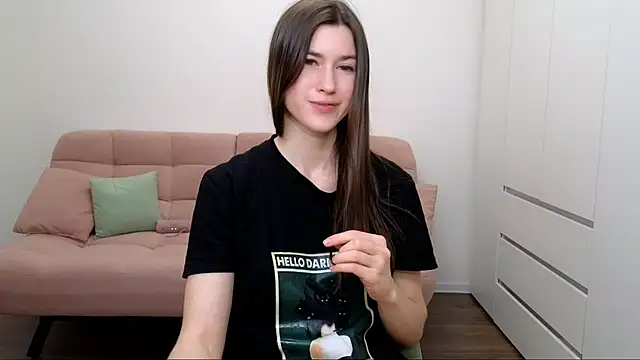 Snapshot of AliciaNewell chatting on 02/25/25, 08:58 AliciaNewell online show from 02/25/25, 08:58