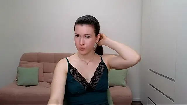 Snapshot of AliciaNewell chatting on 03/13/25, 08:11 AliciaNewell online show from 03/13/25, 08:11