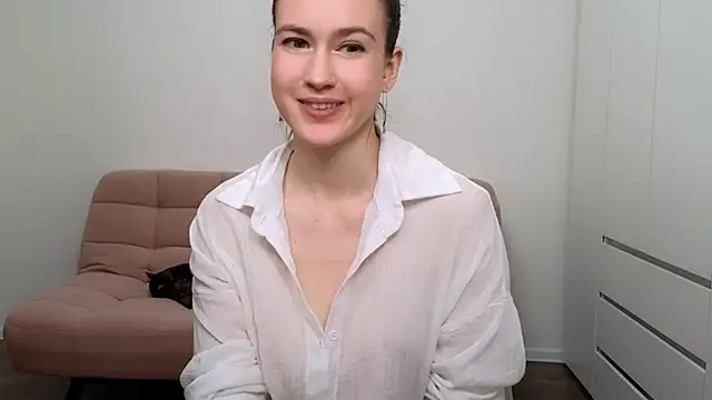 Snapshot of AliciaNewell chatting on 03/15/25, 05:30 AliciaNewell online show from 03/15/25, 05:30