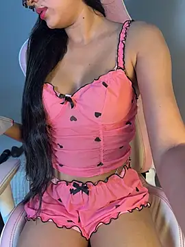 Snapshot of sneha_babe chatting on 05/12/26, 12:46 sneha babe online show from 05/12/26, 12:46