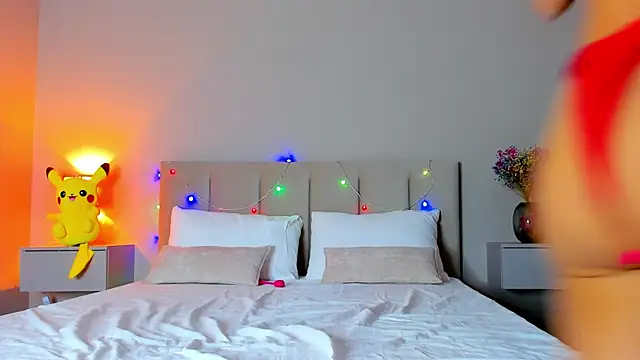 VikkiLustfull online show from 02/22/25, 04:19