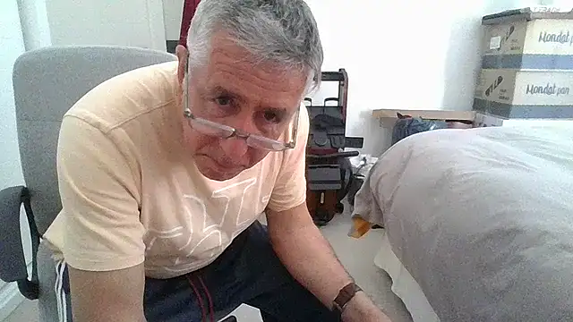 parejamlga58 online show from 04/14/26, 02:01