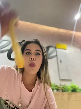 Emilia Bakerr online show from 02/04/25, 06:27