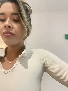 Emilia Bakerr online show from 02/24/25, 06:15