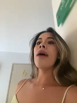 Emilia Bakerr online show from 03/17/25, 06:42