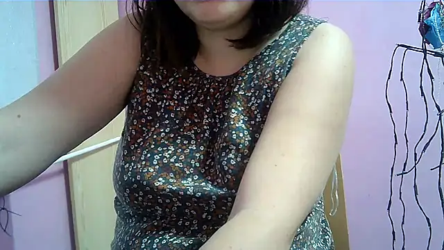 Lucinka1 online show from 02/02/25, 02:45