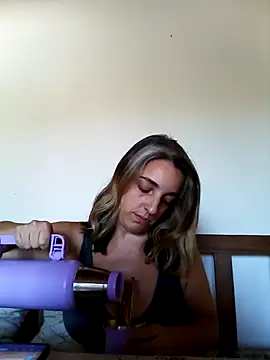 Snapshot of nenamalanenamala chatting on 01/31/25, 02:17 nenamalanenamala online show from 01/31/25, 02:17