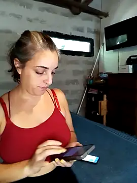 Snapshot of nenamalanenamala chatting on 02/28/25, 04:10 nenamalanenamala online show from 02/28/25, 04:10