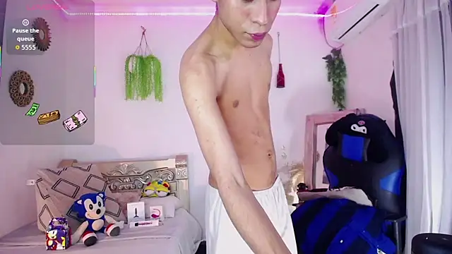 huge armound online show from 04/22/26, 06:27