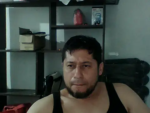 Snapshot of simpatico1000 chatting on 09/12/25, 02:33 simpatico1000 online show from 09/12/25, 02:33