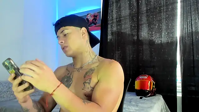 Dominic Biker   online show from 01/17/25, 04:26