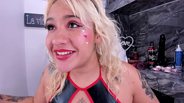 miss danika online show from 02/14/25, 02:12