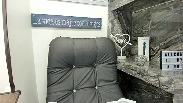 miss danika online show from 03/09/26, 11:03