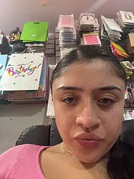 lucianaroy online show from 10/22/25, 05:24