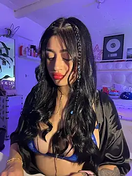 lucianaroy online show from 04/08/26, 03:28