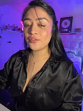 lucianaroy online show from 04/20/26, 08:54