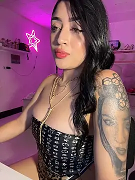 lucianaroy online show from 04/29/26, 02:48