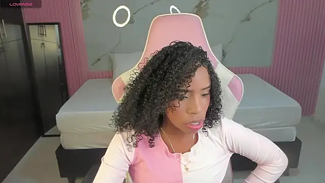 lia 16 online show from 02/04/25, 03:47