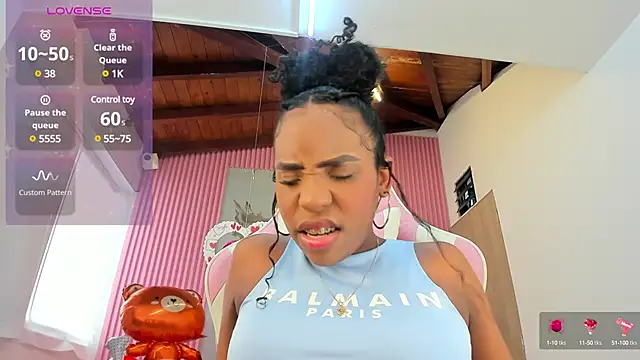 lia 16 online show from 02/15/25, 06:33