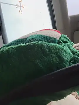 LikaCat online show from 10/27/25, 01:53