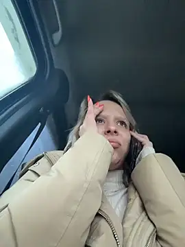 LikaCat online show from 11/26/25, 02:45