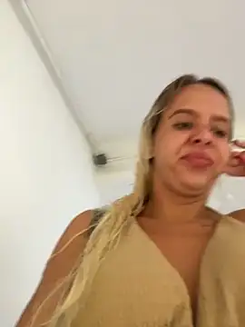 LikaCat online show from 04/20/26, 02:14