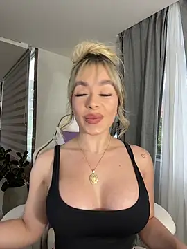 Alison Diaz17 online show from 10/23/25, 10:30