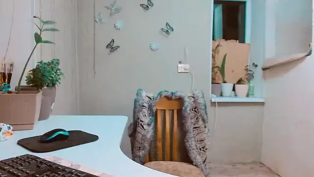 Snapshot of RosaJil chatting on 02/13/25, 06:16 RosaJil online show from 02/13/25, 06:16