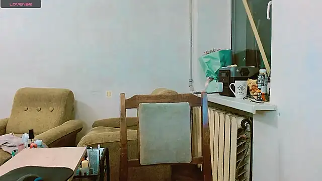 Snapshot of RosaJil chatting on 02/25/25, 08:30 RosaJil online show from 02/25/25, 08:30