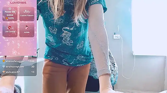 RosaJil online show from 11/14/25, 12:04