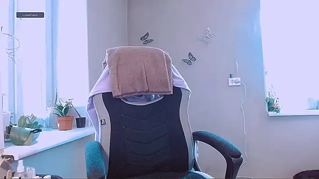 RosaJil online show from 04/04/26, 01:08