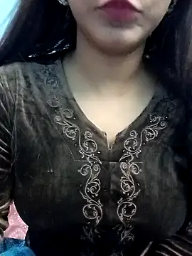 Snapshot of Gulabo-jaan chatting on 12/01/24, 08:09 Gulabo-jaan online show from 12/01/24, 08:09