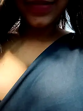 Snapshot of Gulabo-jaan chatting on 12/31/24, 07:07 Gulabo-jaan online show from 12/31/24, 07:07