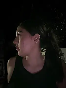 Snapshot of MarianaBenz chatting on 02/15/25, 02:58 MarianaBenz online show from 02/15/25, 02:58