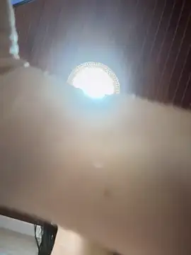 Snapshot of MarianaBenz chatting on 10/22/25, 11:04 MarianaBenz online show from 10/22/25, 11:04