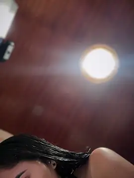 Snapshot of MarianaBenz chatting on 12/20/25, 11:34 MarianaBenz online show from 12/20/25, 11:34