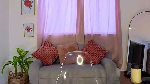 KristennBlue online show from 03/21/25, 07:57