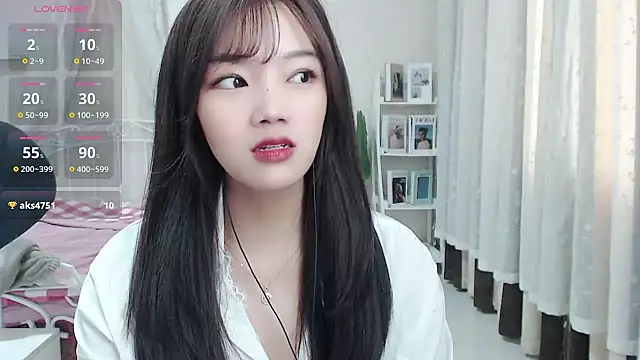 Snapshot of Jenny-Z chatting on 03/03/25, 02:15 Jenny-Z online show from 03/03/25, 02:15