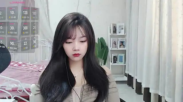 Snapshot of Jenny-Z chatting on 03/07/25, 02:04 Jenny-Z online show from 03/07/25, 02:04