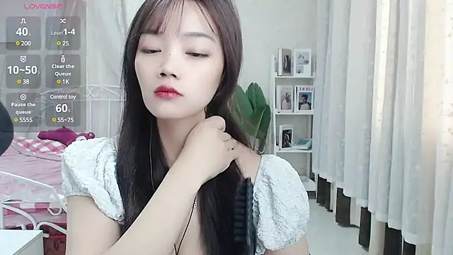 Snapshot of Jenny-Z chatting on 03/15/25, 02:46 Jenny-Z online show from 03/15/25, 02:46