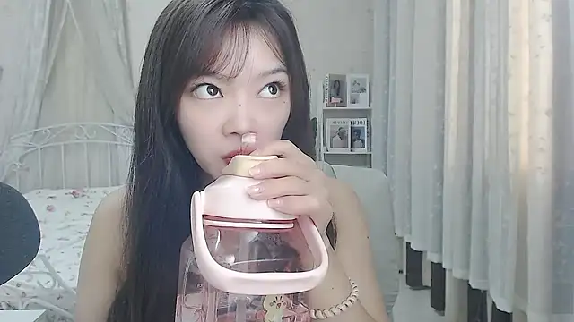 Snapshot of Jenny-Z chatting on 09/24/25, 01:53 Jenny-Z online show from 09/24/25, 01:53